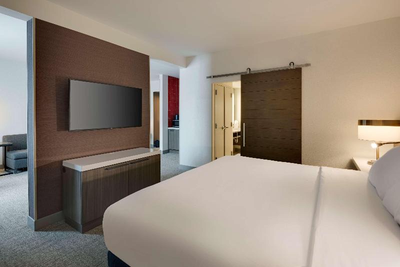 Hilton Garden Inn Haymarket image