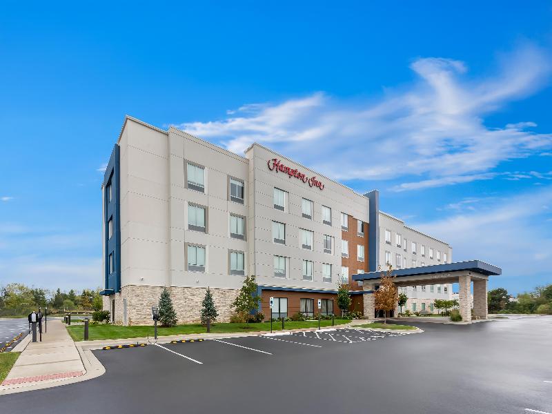 Hampton Inn Huntley Chicag image