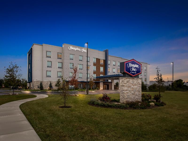 Hampton Inn Huntley Chicag image