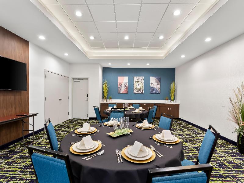 Hampton Inn Huntley Chicag image