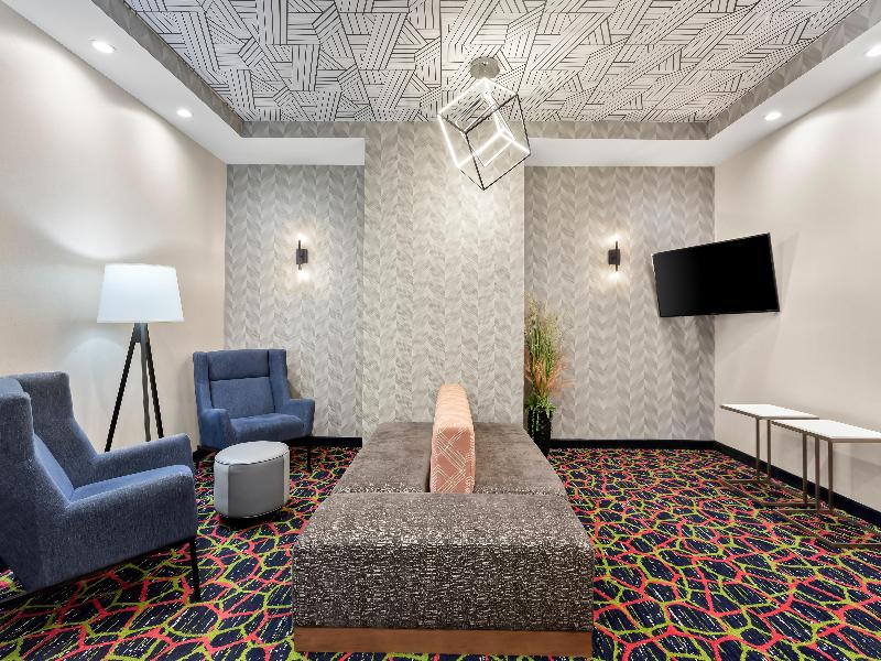 Hampton Inn Huntley Chicag image
