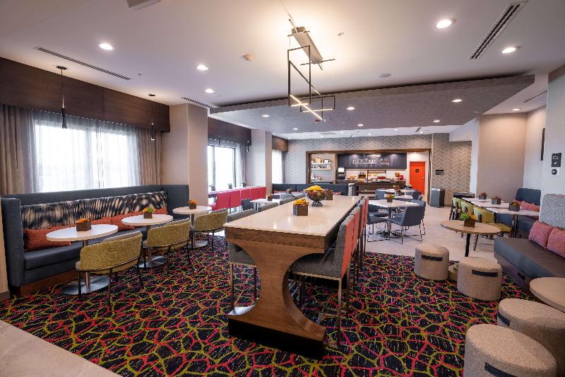 Hampton Inn Huntley Chicag image