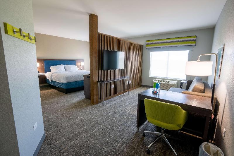Hampton Inn Huntley Chicag image