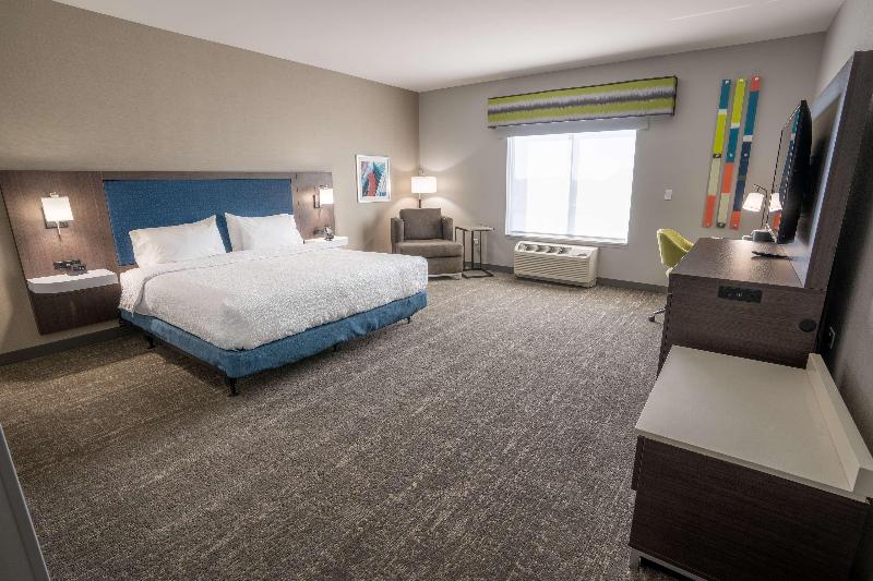 Hampton Inn Huntley Chicag image