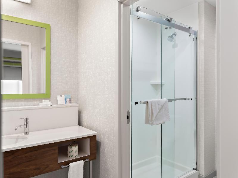 Hampton Inn Huntley Chicag image
