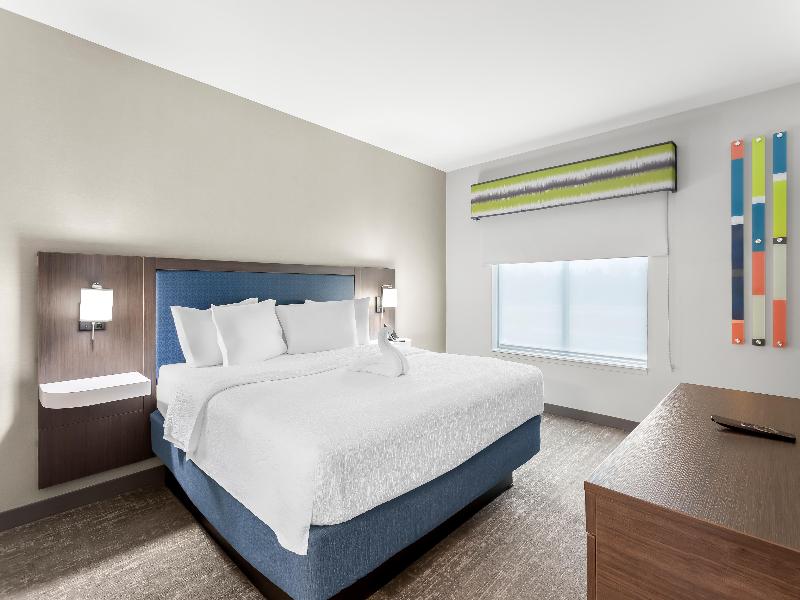 Hampton Inn Huntley Chicag image