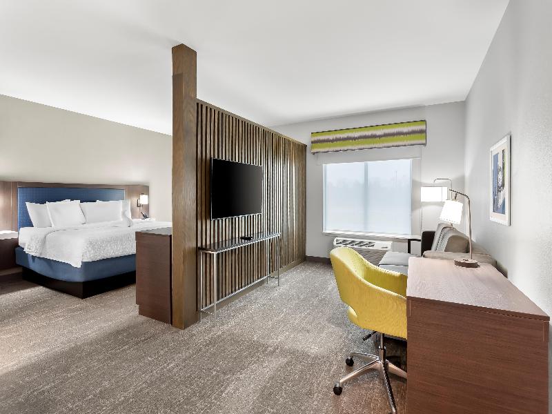 Hampton Inn Huntley Chicag image