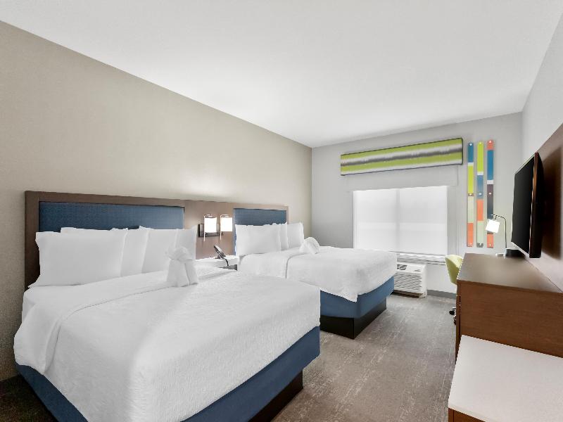Hampton Inn Huntley Chicag image