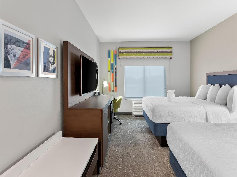 Hampton Inn Huntley Chicag image
