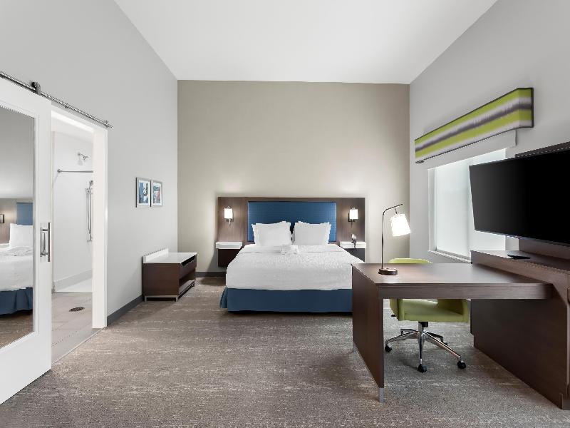 Hampton Inn Huntley Chicag image