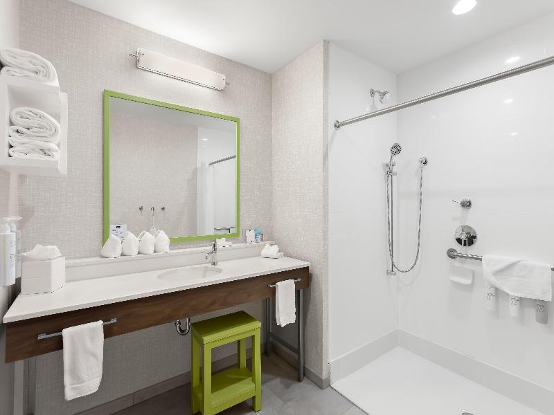 Hampton Inn Huntley Chicag image