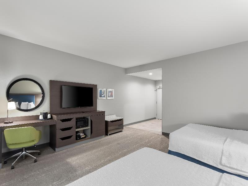 Hampton Inn Huntley Chicag image