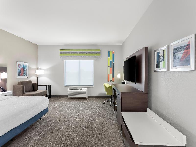 Hampton Inn Huntley Chicag image