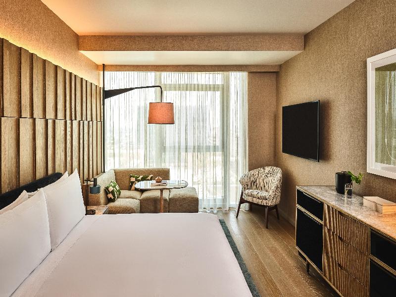 Conrad Los Angeles image