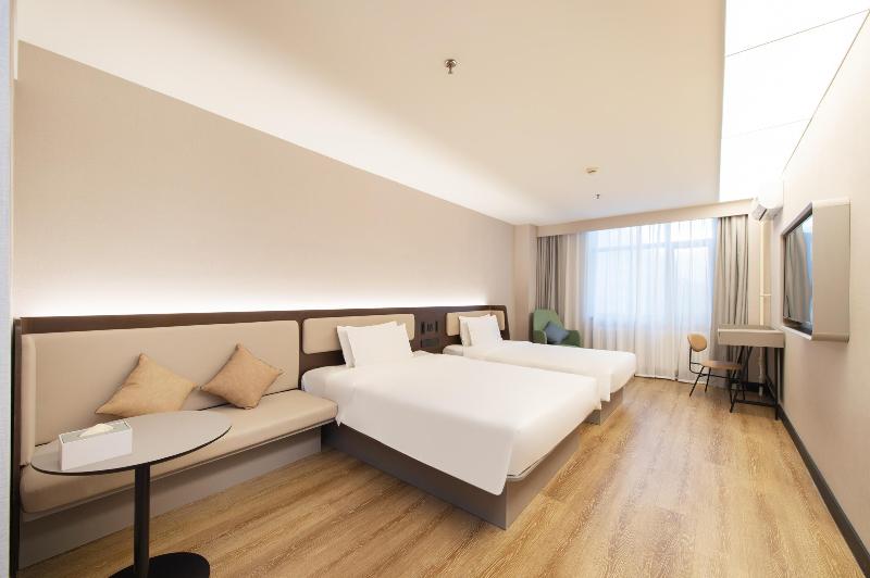 Hanting Hotel (Fuxin Jiefang Square)