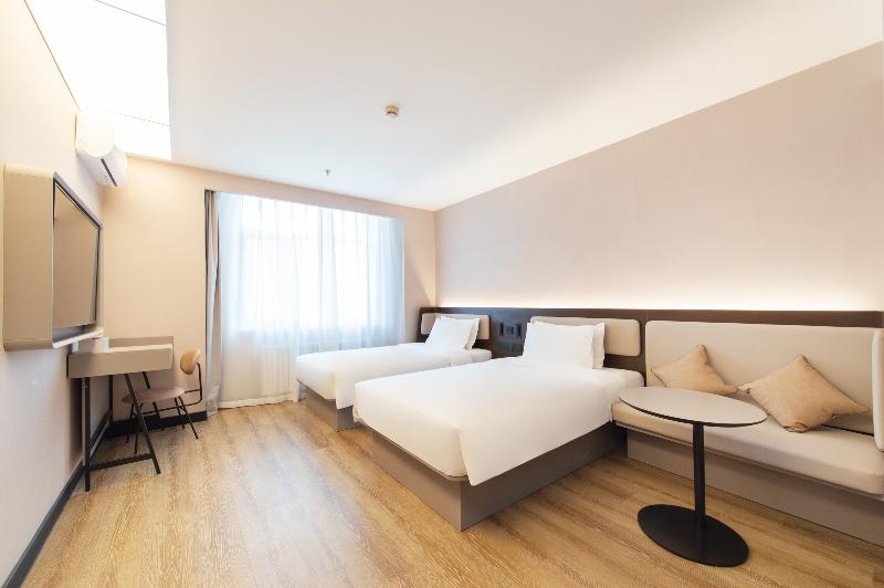 Hanting Hotel (Fuxin Jiefang Square) image