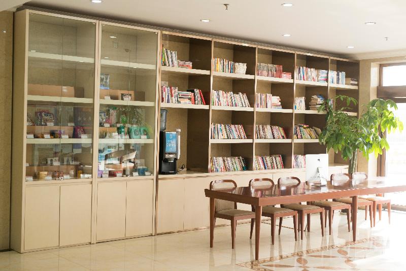 Starway Hotel (Puyang Development Zone Huanghe Roa image