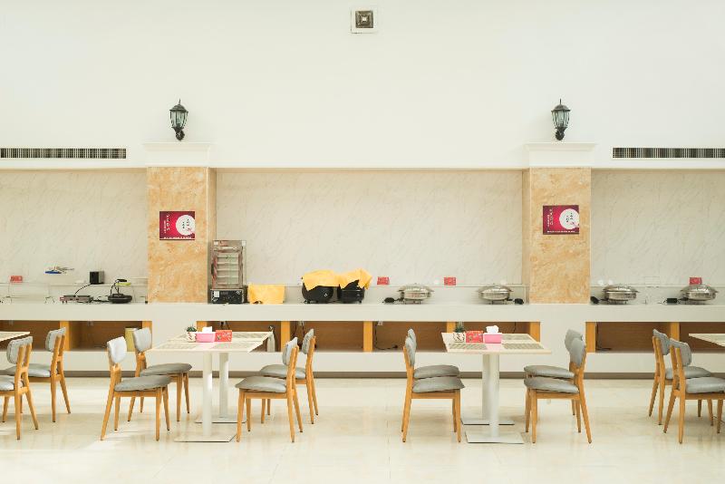 Starway Hotel (Puyang Development Zone Huanghe Roa image