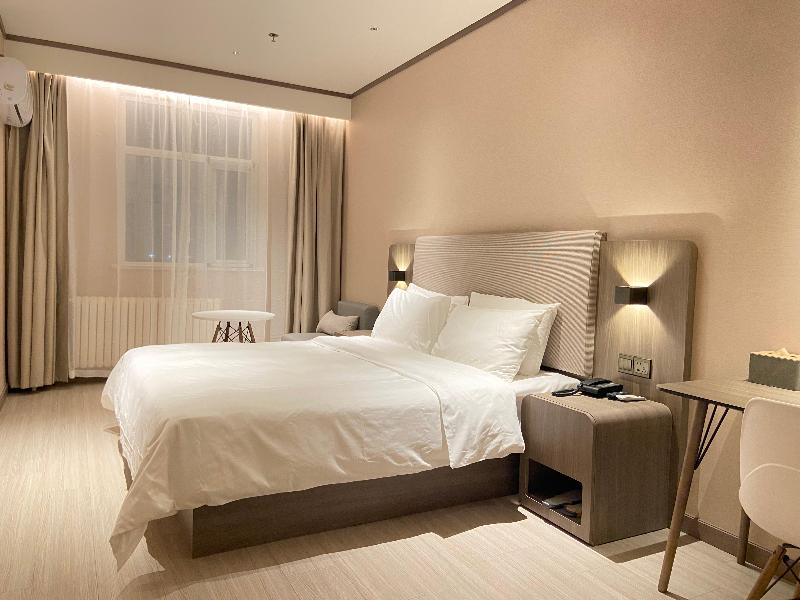 Hanting Hotel (Wanda Plaza Hotel Yulin Development image