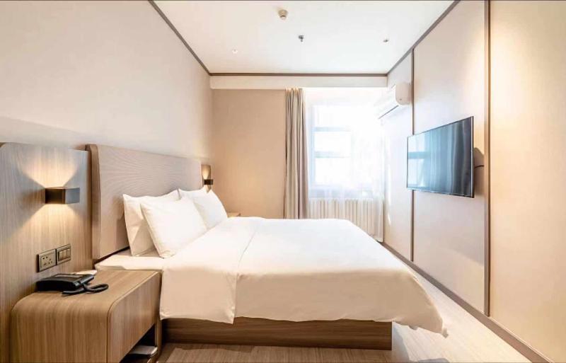 Hanting Hotel (Wanda Plaza Hotel Yulin Development image