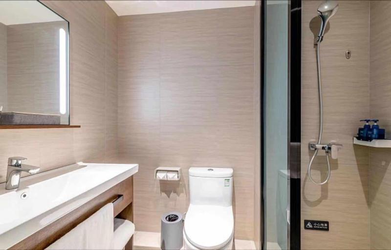 Hanting Hotel (Wanda Plaza Hotel Yulin Development image