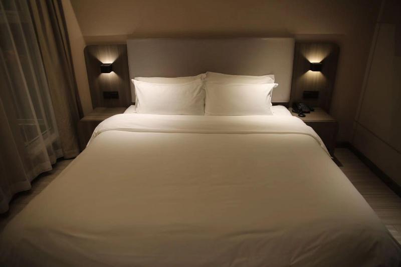 Hanting Hotel (Wanda Plaza Hotel Yulin Development image