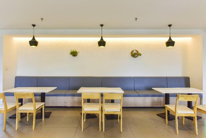 Hanting Hotel (Xining Fengqing Road Conven&Exhibi  image