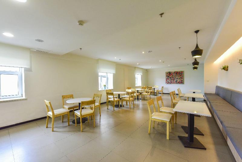 Hanting Hotel (Xining Fengqing Road Conven&Exhibi  image