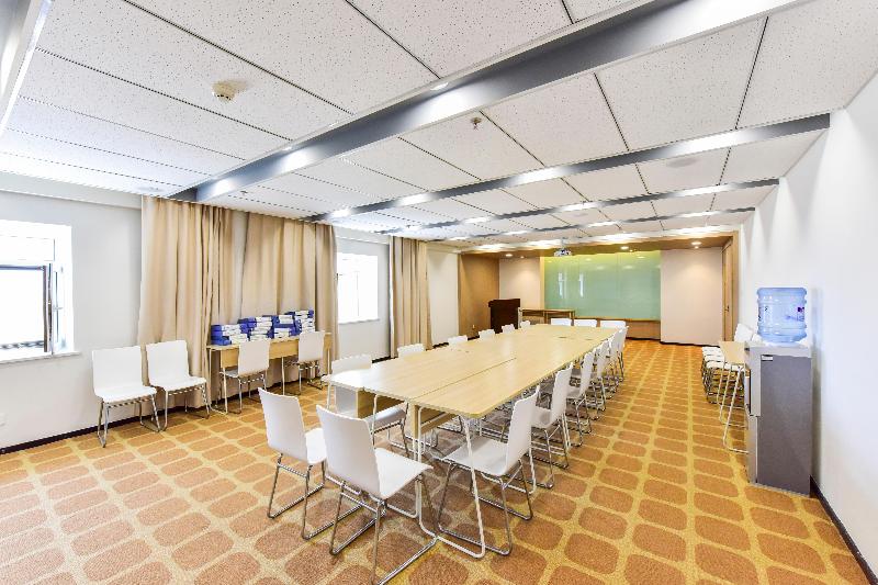 Hanting Hotel (Xining Fengqing Road Conven&Exhibi  image