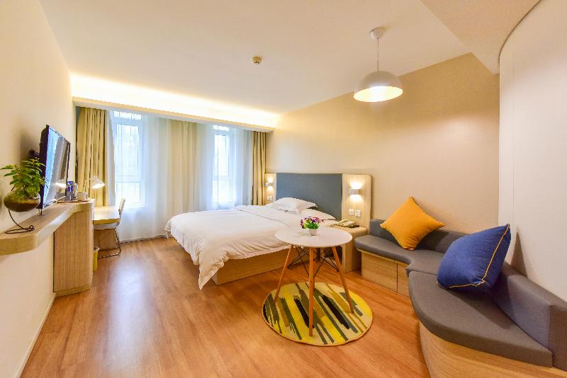 Hanting Hotel (Xining Fengqing Road Conven&Exhibi  image