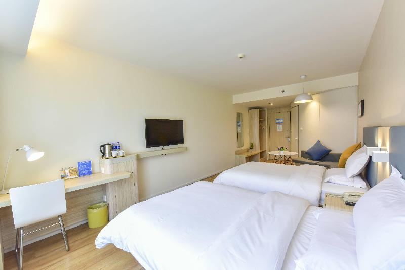 Hanting Hotel (Xining Fengqing Road Conven&Exhibi  image