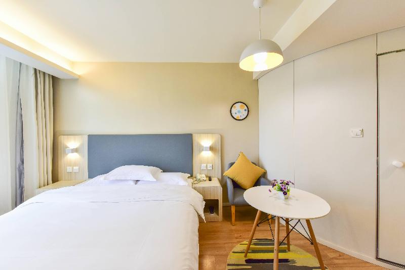 Hanting Hotel (Xining Fengqing Road Conven&Exhibi  image