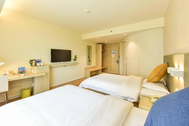 Hanting Hotel (Xining Fengqing Road Conven&Exhibi  image