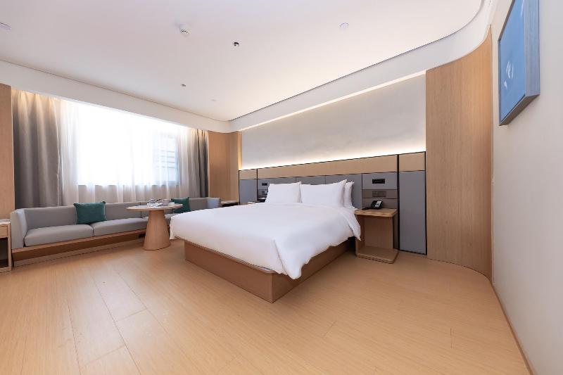 Ji Hotel (Ningde Rt Mart International Plaza) image