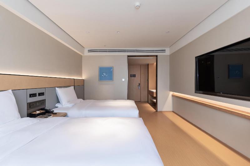 Ji Hotel (Ningde Rt Mart International Plaza) image