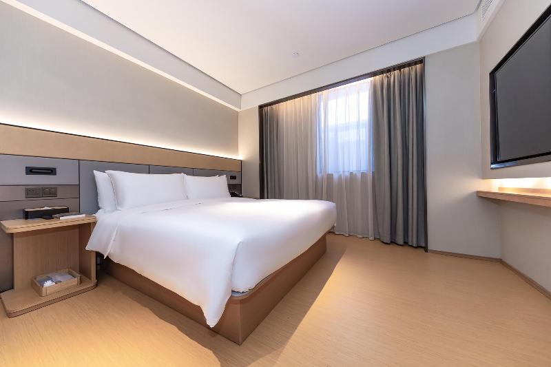 Ji Hotel (Ningde Rt Mart International Plaza) image