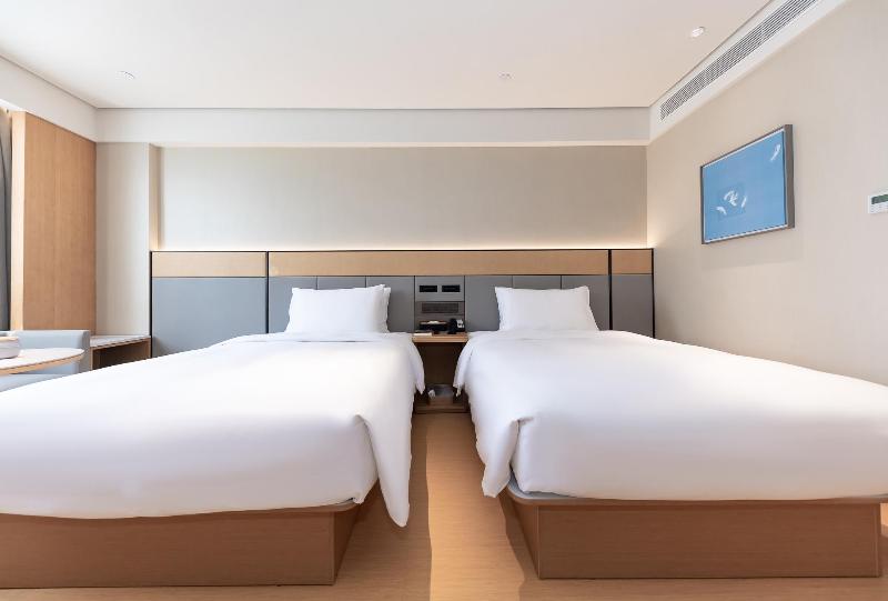 Ji Hotel (Ningde Rt Mart International Plaza) image