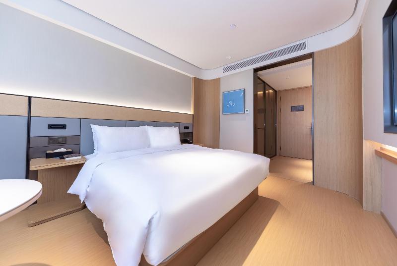 Ji Hotel (Ningde Rt Mart International Plaza) image