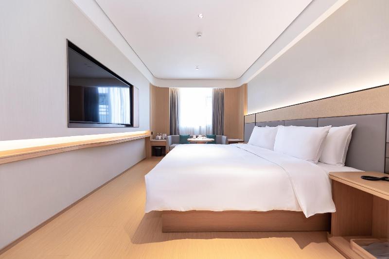 Ji Hotel (Ningde Rt Mart International Plaza) image