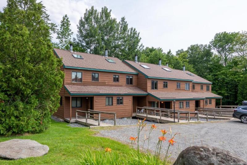 Mount Snow Lodging  by Vail Resorts image