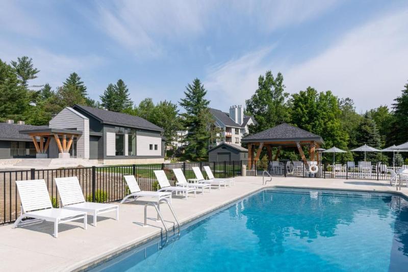 Mount Snow Lodging  by Vail Resorts image