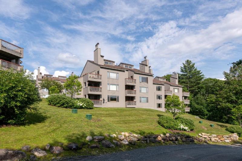 Mount Snow Lodging  by Vail Resorts image
