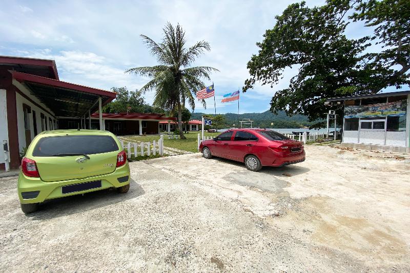 OYO 90317 Ambong Bay Resthouse