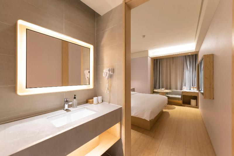 Ji Hotel (Huai'An Suning Square) image