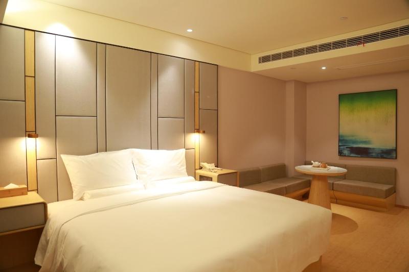 Bed room