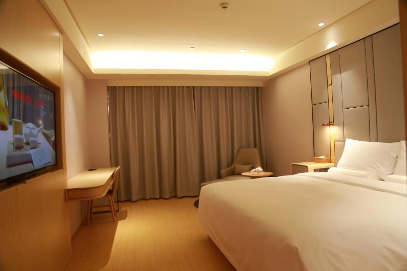 Bed room