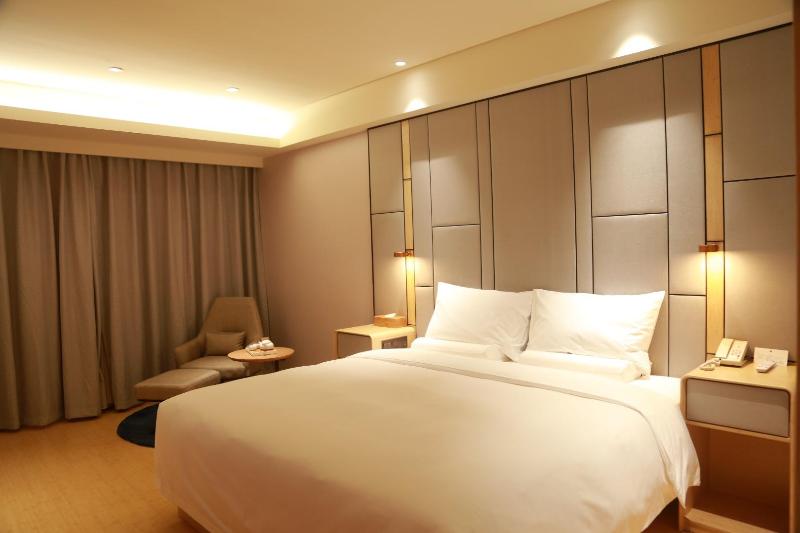 Bed room