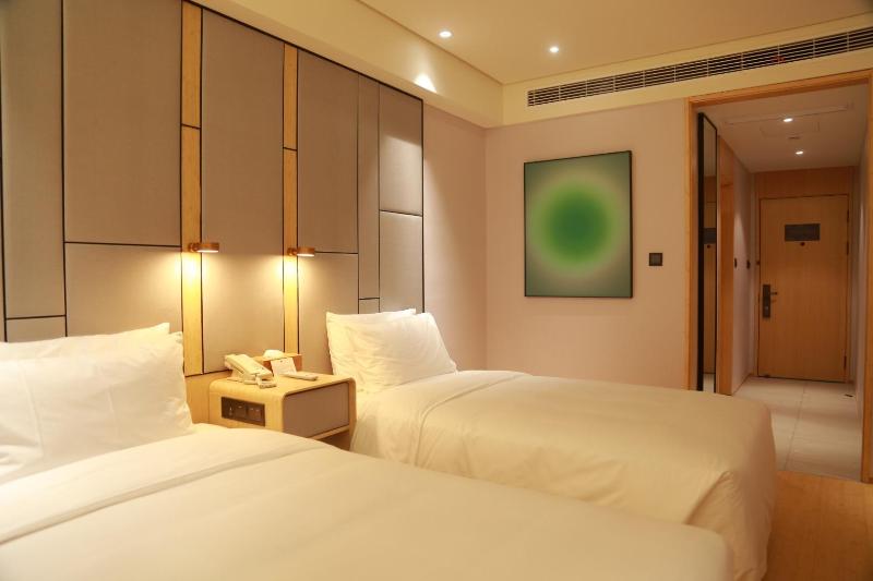 Bed room
