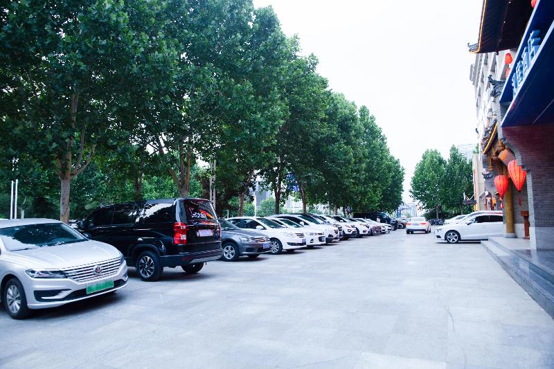 Hanting Hotel(Zibo North Railway Station Lutai Ave image