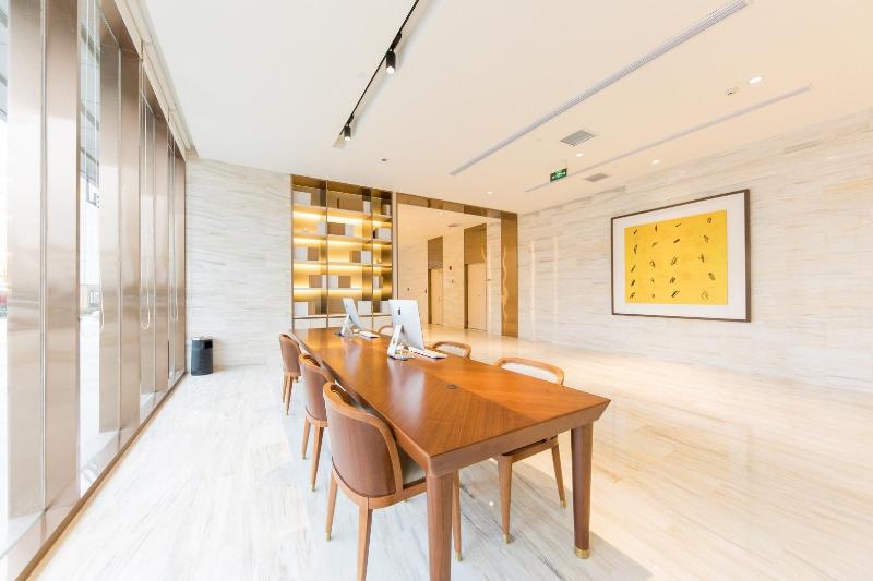 . Ji Hotel (Renmin Road)